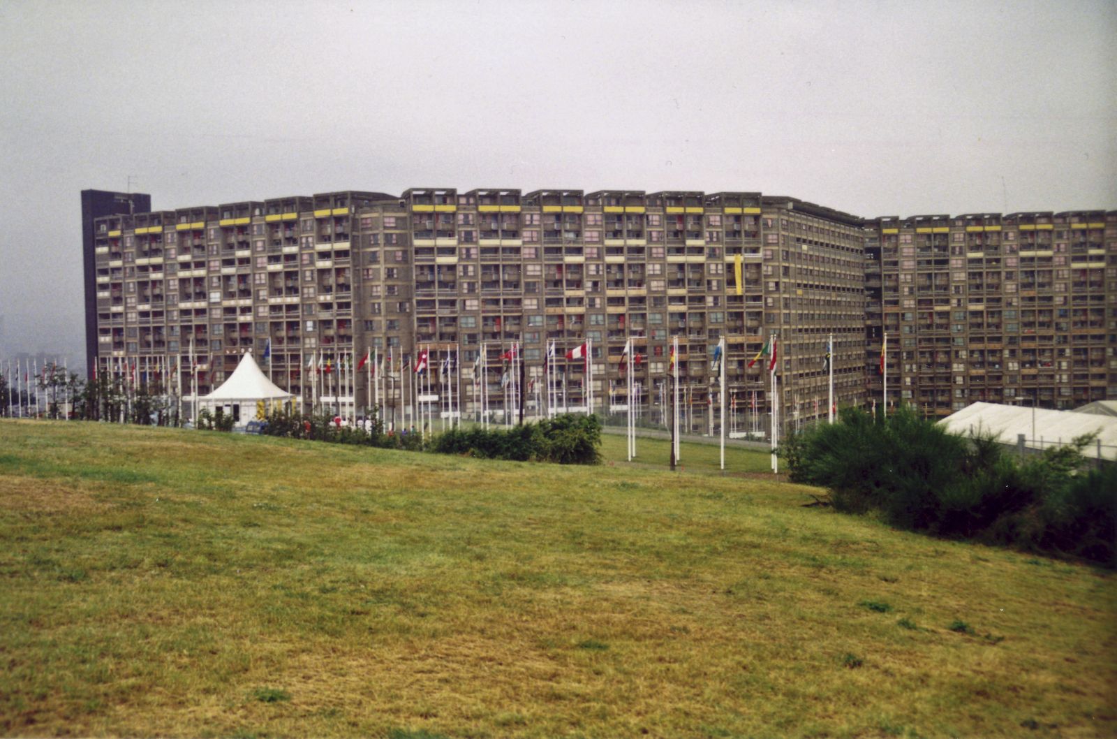 Hyde Park Flats 001 July 1991