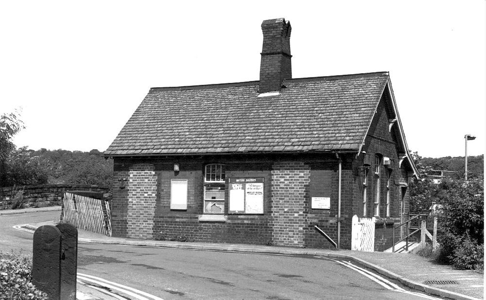 Chapletown station3.JPG
