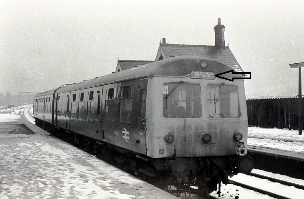 WRS024-Woodhouse (GCR) Station-(D.M.U.)-06-01-1977.jpg