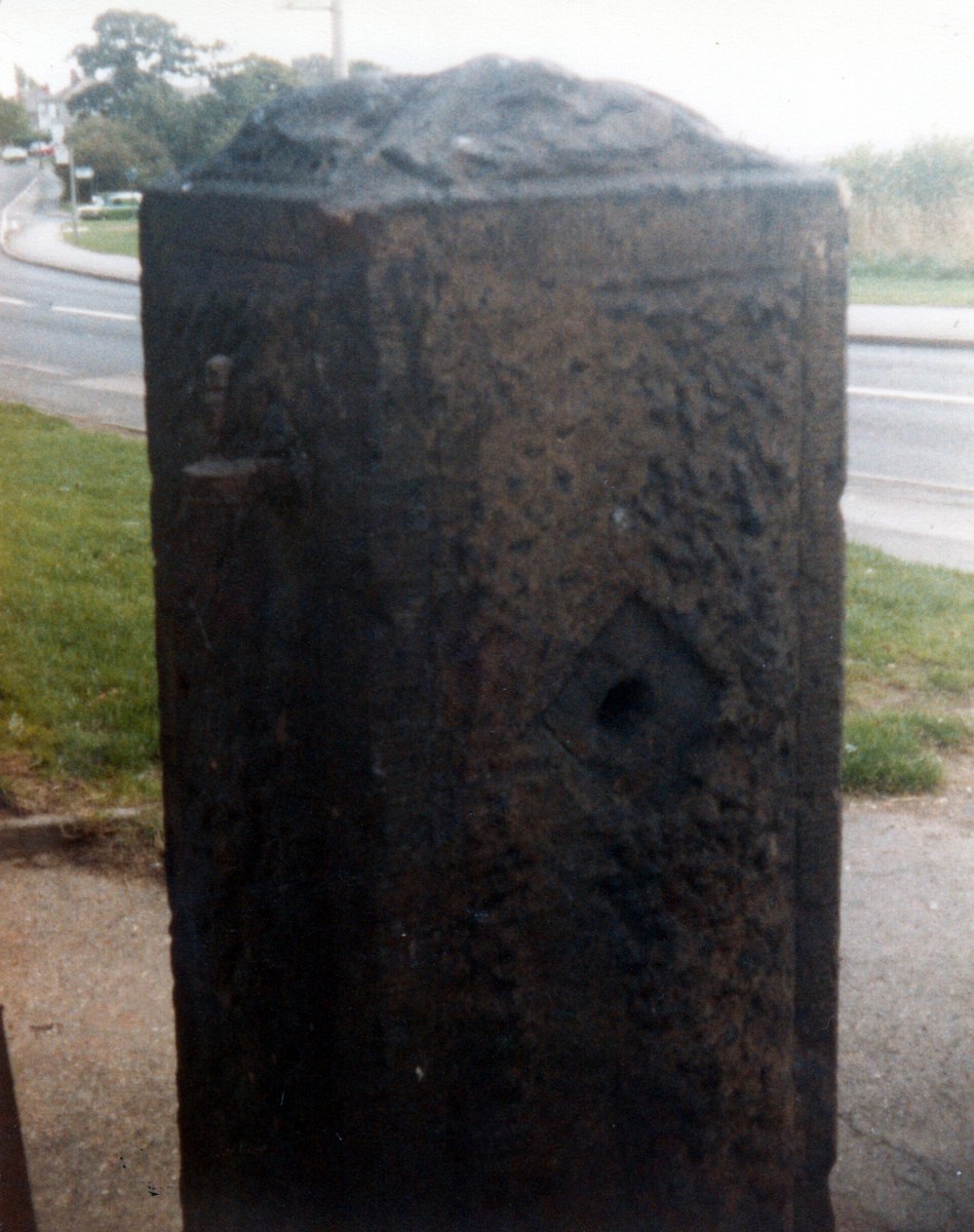Gatepost to Woodthorpe Hall 2.jpg